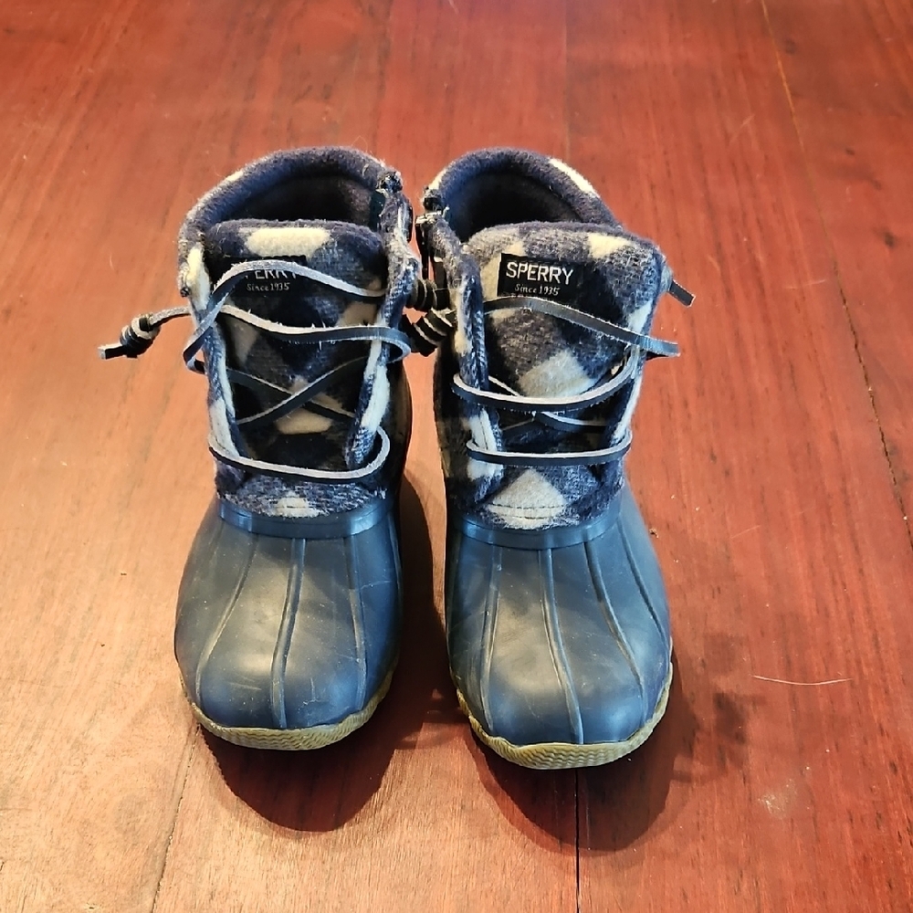 Kids Plaid Duck Boots - Navy and Tan - Picture 5 of 9